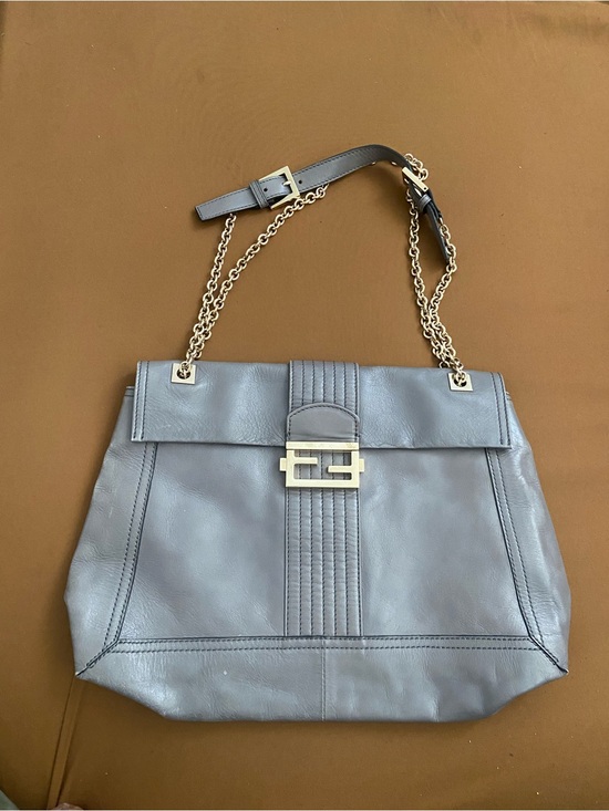 Fendi Handbags - Fendi Maxi Baguette